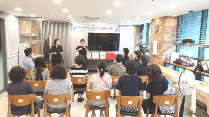 2022년 진행한 수어교실 수업 모습(2)