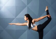 운동으로 면역력 강화하기: 건강한 신체를 위한 운동법 woman stretching