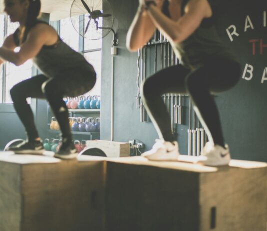 운동 초보자를 위한 필수 주의사항 men's black leggings