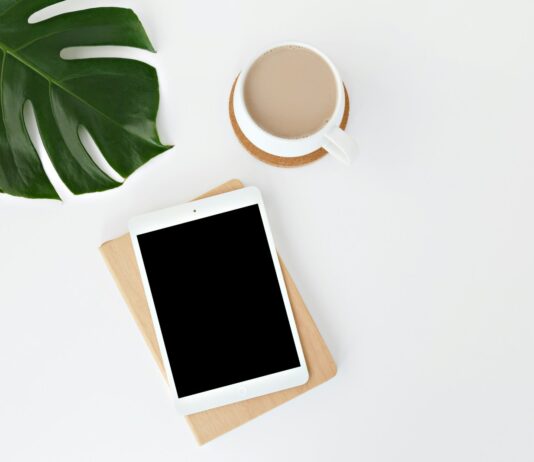 만성피로, 생활습관부터 점검…슬기로운 ‘루틴’이 해답 white iPad on white surface